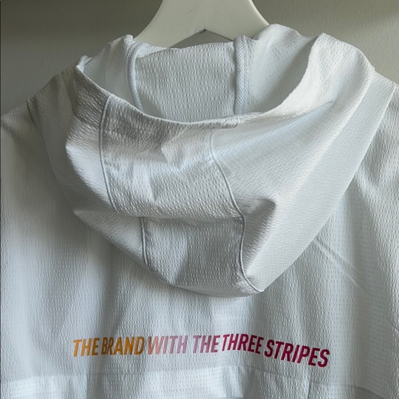 adidas White Utility Jacket with Hood and Half-Zip with excellent condition - Picture 9 of 12